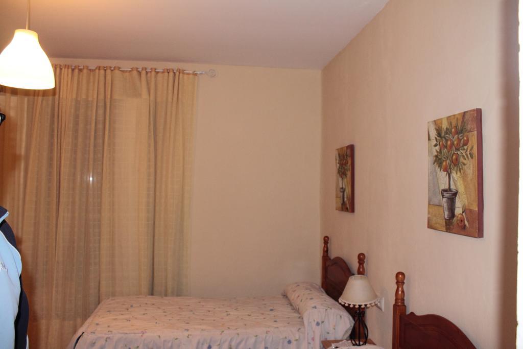 Pension Bienvenido Seville Room photo