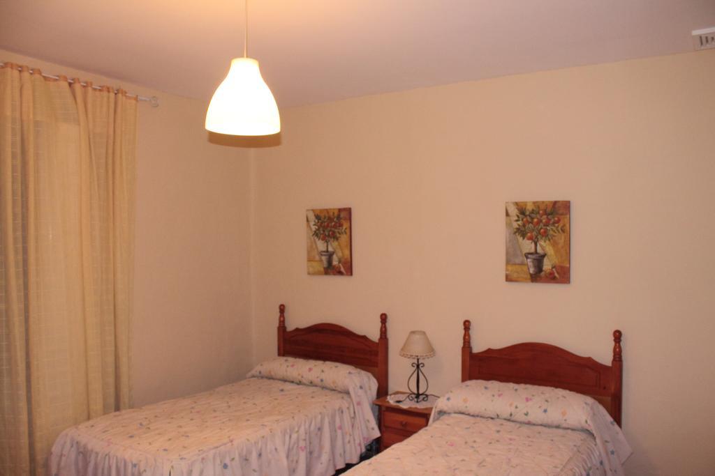 Pension Bienvenido Seville Exterior photo